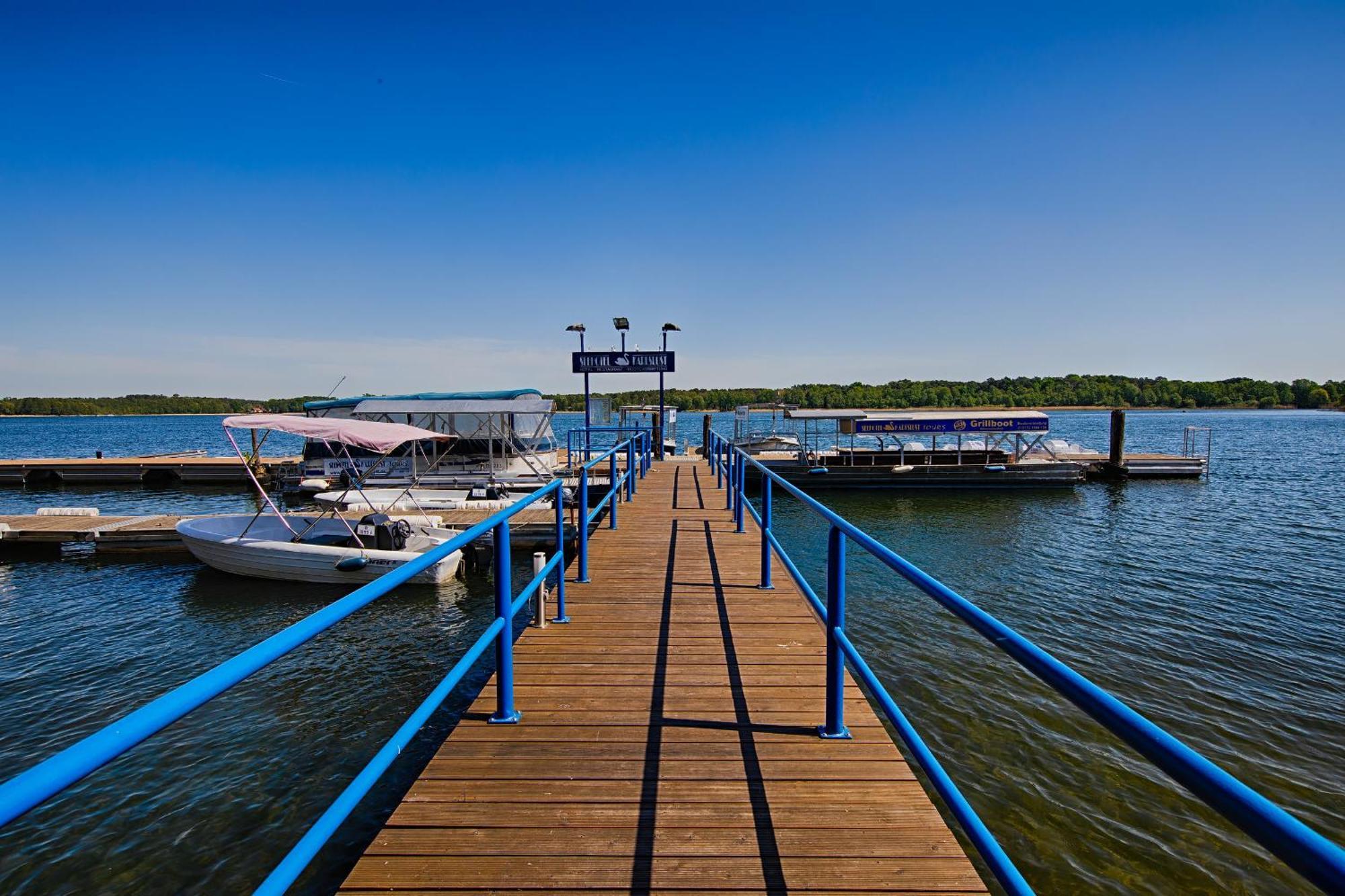 See Hotel Karlslust Chalets Шторков Экстерьер фото